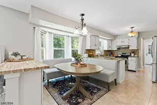 400 Ernest Dr, Hillsborough Township, NJ 08844 - Photo 9