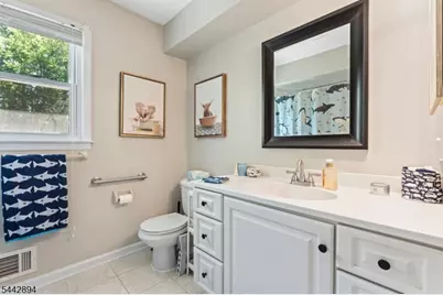 400 Ernest Dr, Hillsborough Township, NJ 08844 - Photo 37