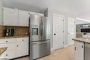 400 Ernest Dr, Hillsborough Township, NJ 08844 - Photo 13