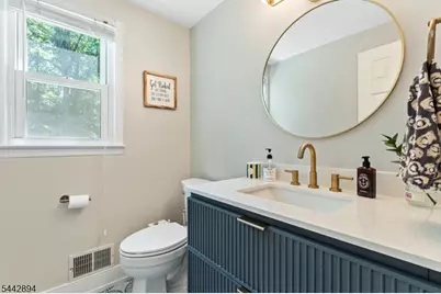 400 Ernest Dr, Hillsborough Township, NJ 08844 - Photo 17