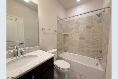907 Greenland Sq, Highland Park, NJ 08904 - Photo 25