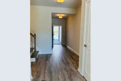 907 Greenland Sq, Highland Park, NJ 08904 - Photo 13