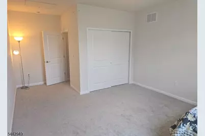907 Greenland Sq, Highland Park, NJ 08904 - Photo 27