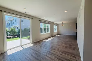 907 Greenland Square, Highland Park, NJ 08904 - Photo 9