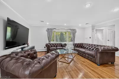 2 Country Club Ct, Livingston, NJ 07039 - Photo 3
