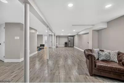 2 Country Club Ct, Livingston, NJ 07039 - Photo 23