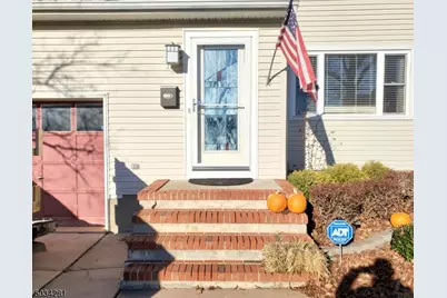 314 Jasinski Ave, Manville, NJ 08835 - Photo 3