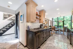 32 Robinhood Dr, Mountain Lakes, NJ 07046 - Photo 7