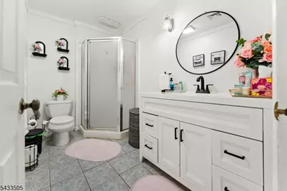 110.5 Clark Pl #.5, Elizabeth, NJ 07206 - Photo 7