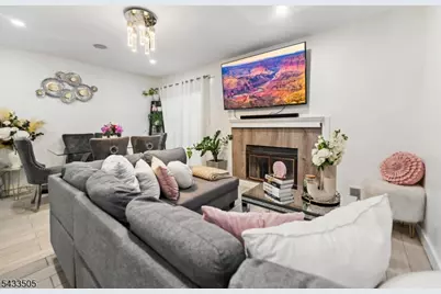 110.5 Clark Pl #.5, Elizabeth, NJ 07206 - Photo 3