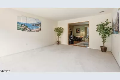37 Continental Rd, Parsippany, NJ 07950 - Photo 7