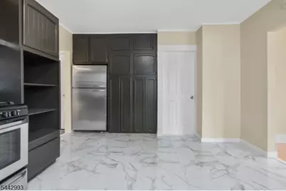 196 Broughton Ave, Bloomfield, NJ 07003 - Photo 3