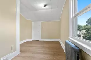 196 Broughton Ave, Bloomfield, NJ 07003 - Photo 17