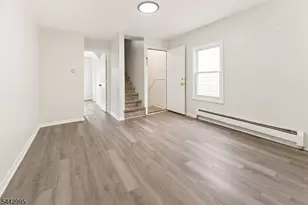 334 Pine St, Elizabeth, NJ 07206 - Photo 9