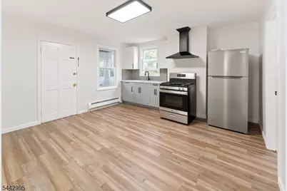 334 Pine St, Elizabeth, NJ 07206 - Photo 7