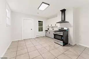 334 Pine St, Elizabeth, NJ 07206 - Photo 5