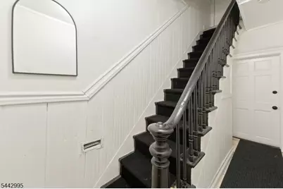 334 Pine St, Elizabeth, NJ 07206 - Photo 21