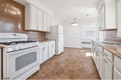 623 Livingston Rd, Elizabeth, NJ 07208 - Photo 5
