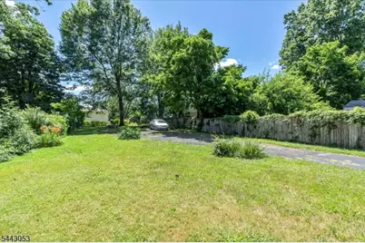 247 Jefferson Ave, North Plainfield, NJ 07060 - Photo 23