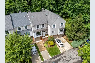 4506 Stonehedge Rd, Edison Twp., NJ 08820 - Photo 5