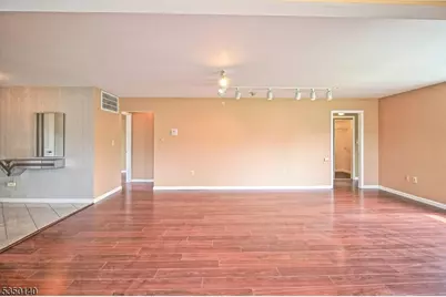2A Bristol Ct, Monroe Township, NJ 08831 - Photo 11
