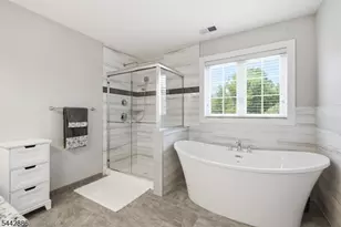 284 Shelburne Pl, Hillsborough Township, NJ 08844 - Photo 25
