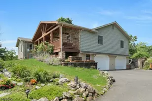 4 Northbrae Dr, Rockaway Township, NJ 07005 - Photo 3