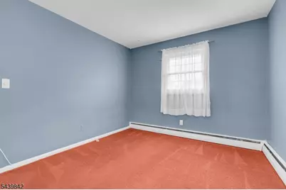 21 McGuire St, Woodbridge Township, NJ 08840 - Photo 17