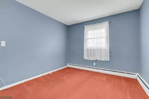 21 McGuire St, Woodbridge Township, NJ 08840 - Photo 17