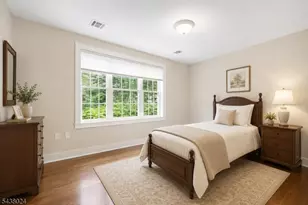 8 Phyllis Pl, Randolph Township, NJ 07869 - Photo 9