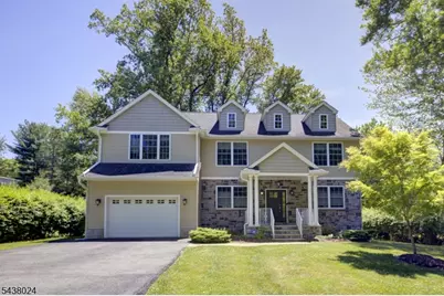 8 Phyllis Pl, Randolph Township, NJ 07869 - Photo 1