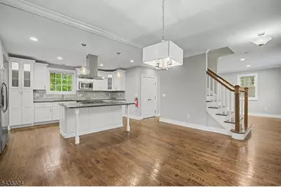 8 Phyllis Pl, Randolph Township, NJ 07869 - Photo 3