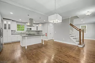 8 Phyllis Pl, Randolph Township, NJ 07869 - Photo 3