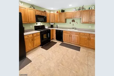6 Peachtree Ln, Hardyston Township, NJ 07419 - Photo 7