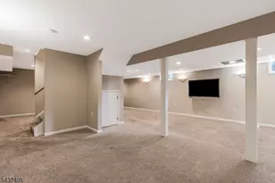 1 Pegasus Ct, Raritan Township, NJ 08551 - Photo 39