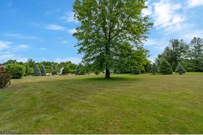 1 Pegasus Ct, Raritan Township, NJ 08551 - Photo 5