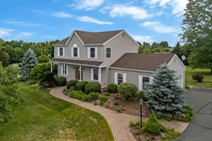 1 Pegasus Ct, Raritan Township, NJ 08551 - Photo 3