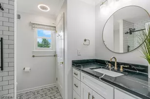 1 Pegasus Ct, Raritan Township, NJ 08551 - Photo 21