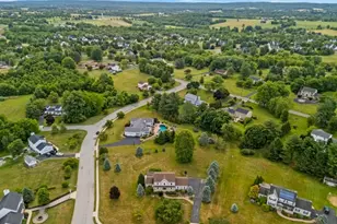 1 Pegasus Ct, Raritan Township, NJ 08551 - Photo 7