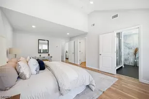 77 Chestnut St, Lodi, NJ 07644 - Photo 23