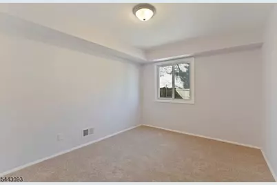 1405 Sloane Blvd, Plainfield, NJ 07060 - Photo 7