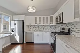 1405 Sloane Blvd, Plainfield, NJ 07060 - Photo 3