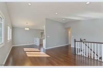 1405 Sloane Blvd, Plainfield, NJ 07060 - Photo 5