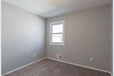 1405 Sloane Blvd, Plainfield, NJ 07060 - Photo 11