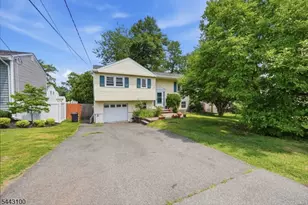 194 Elmwood Dr, Parsippany, NJ 07054 - Photo 25