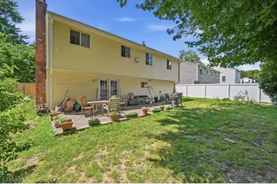 194 Elmwood Dr, Parsippany, NJ 07054 - Photo 23