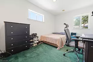 194 Elmwood Dr, Parsippany, NJ 07054 - Photo 17