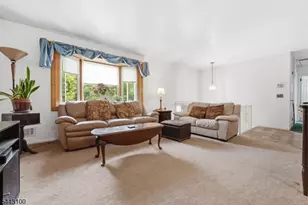 194 Elmwood Dr, Parsippany, NJ 07054 - Photo 5
