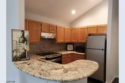 511 Chatfield Dr, Pequannock Township, NJ 07444 - Photo 5