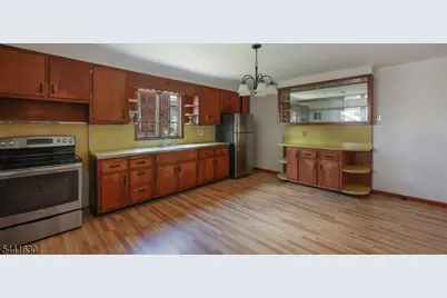 89 Ford Ave, Woodbridge Township, NJ 08863 - Photo 7